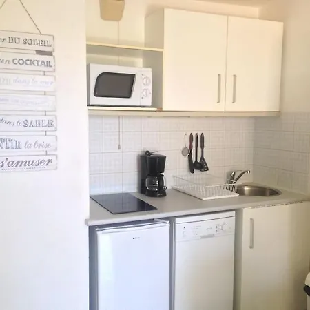 Le Cap D'agde Savannah 1,rez De Jardin, Acces Piscine Et Plage. 4 Personnes Agde