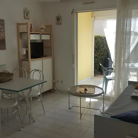 Le Cap D'agde Savannah 1,rez De Jardin, Acces Piscine Et Plage. 4 Personnes דירה